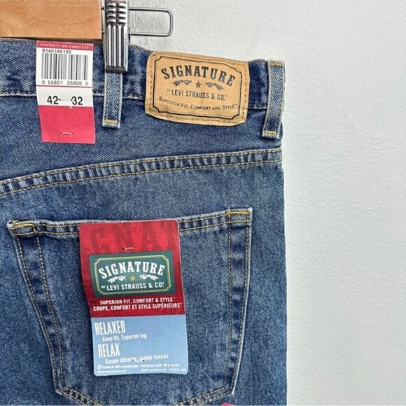 Levi’s Mens 42x32 Relaxed Fit Signature Jeans Medium Wash NWT - Picture 3 of 7
